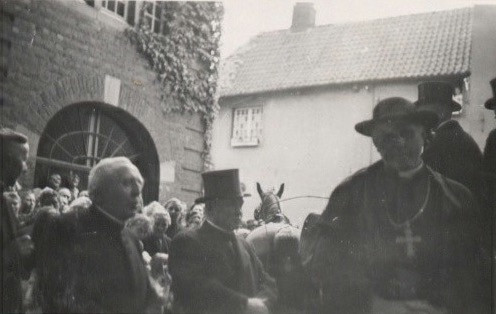 29594941 1575566535892281 n